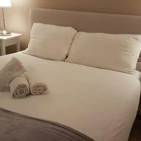 The Liberties, Viking Court Flat, D8 Homestay